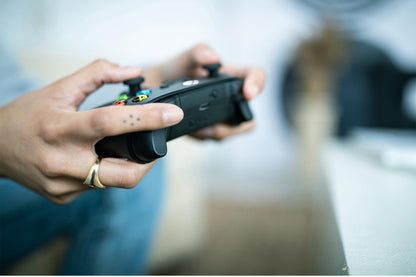 👉 Kabelloser Gaming-Controller – Ergonomisches Design, präzise Steuerung, Farbe Schwarz